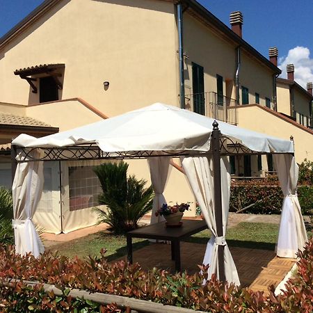 Ferienwohnung Vista Panoramica Sulle Terme Di Saturnia Poggio Murella Exterior foto